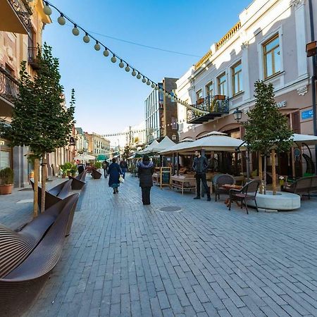 Wehost Cozy Nest Apartment Tbilisi Bagian luar foto